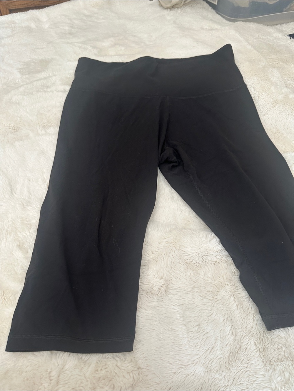 Athleta Black Cropped Performance Leggings